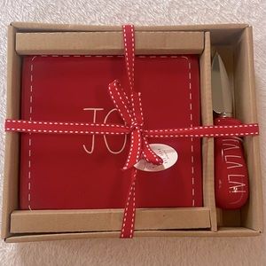 NEW Rae Dunn “JOY” Cheeseboard Set